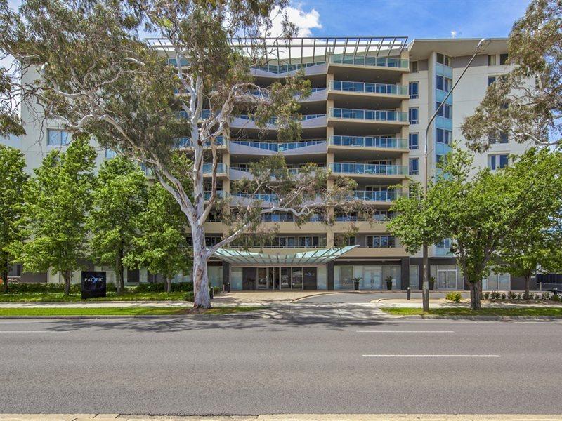 Pacific Suites Canberra Exterior photo